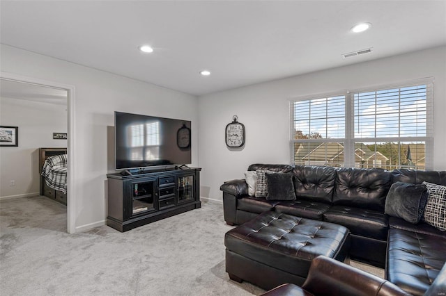 living room with carpet