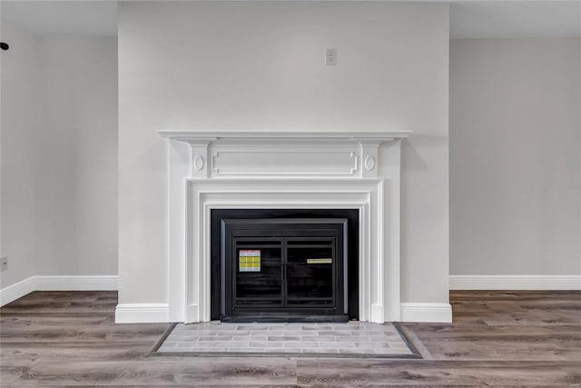 room details featuring hardwood / wood-style flooring