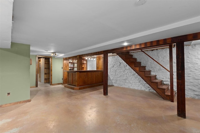 basement with bar