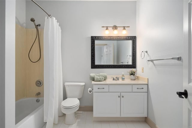 full bathroom featuring vanity, toilet, and shower / bath combo