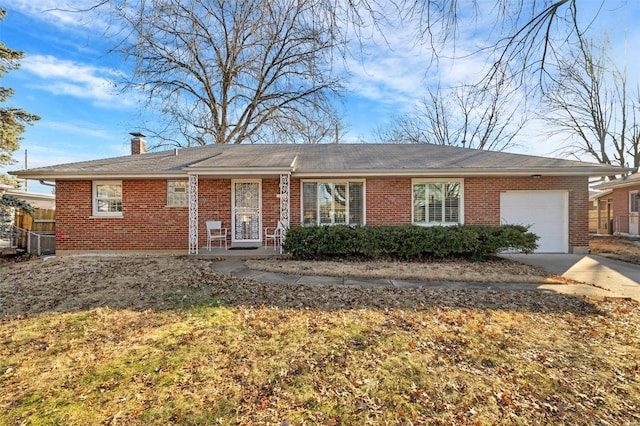 single story home featuring a garage