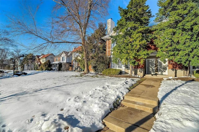 view of road featuring a residential view