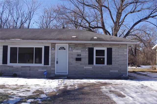 view of front of property