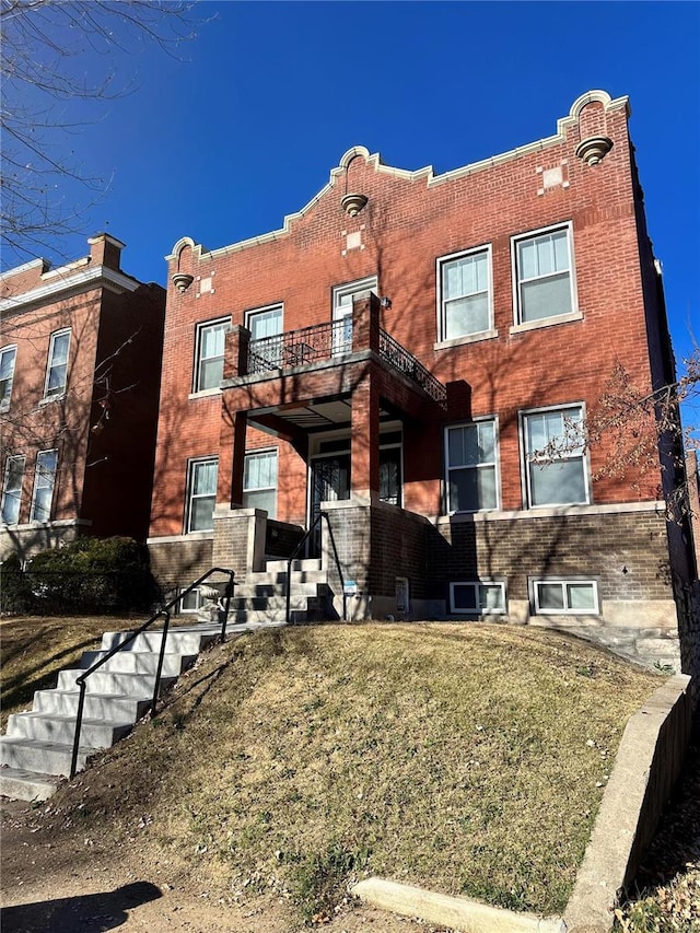 view of front of house