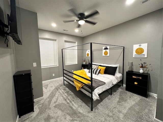 carpeted bedroom featuring ceiling fan