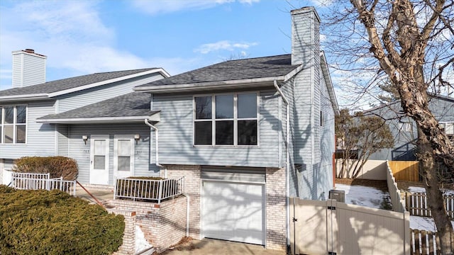 view of front facade with a garage