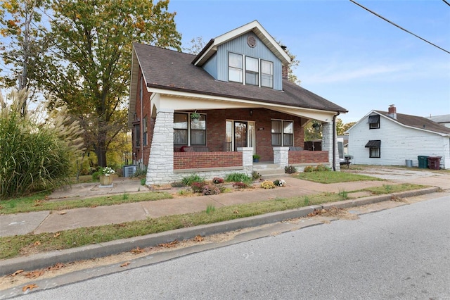 view of front of property with a porch