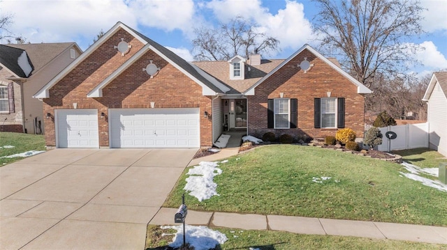 view of front property featuring a front lawn