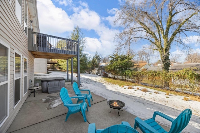 view of patio featuring an outdoor fire pit