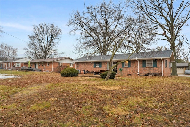 view of front of property with a front lawn