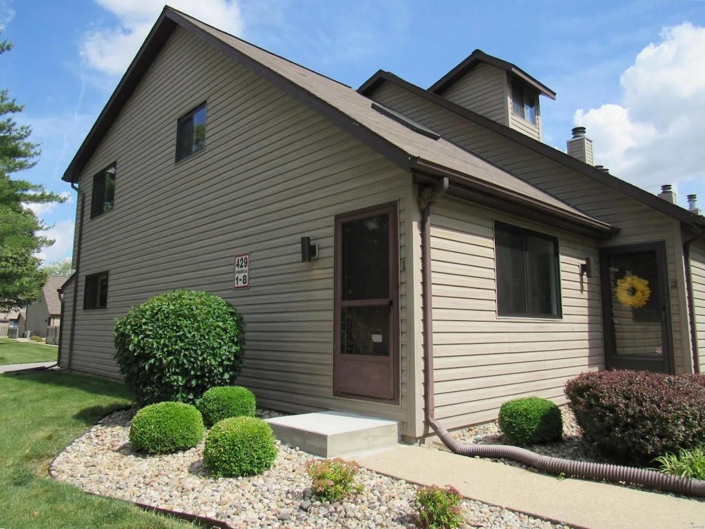 view of front of home