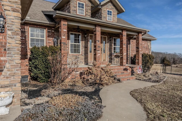 view of front of property featuring a porch