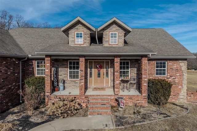 view of front of home with covered porch