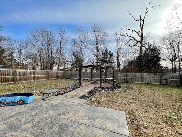 view of yard with a patio