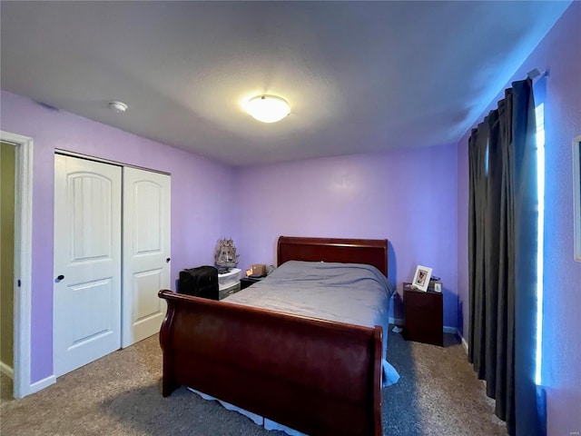 bedroom with a closet