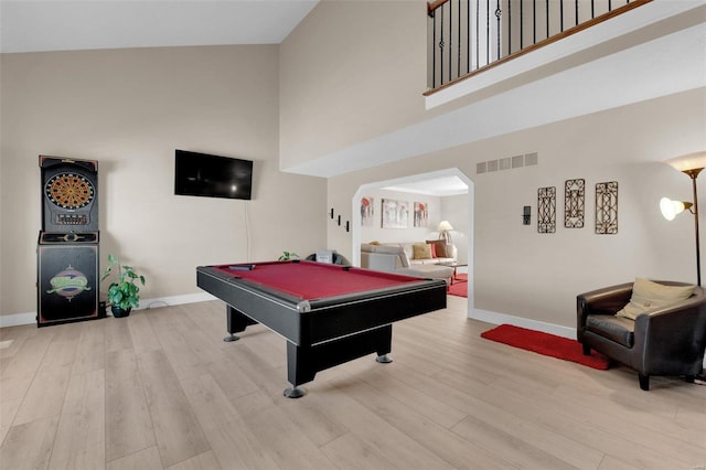 playroom featuring light wood finished floors, baseboards, visible vents, and pool table