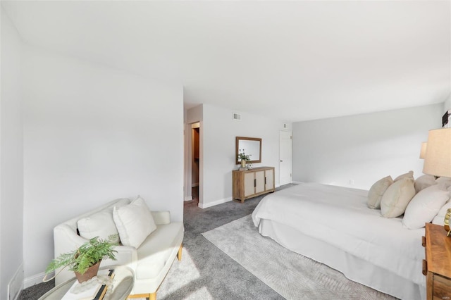 bedroom with carpet flooring