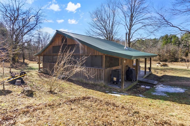 view of outdoor structure