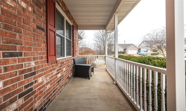 balcony featuring covered porch