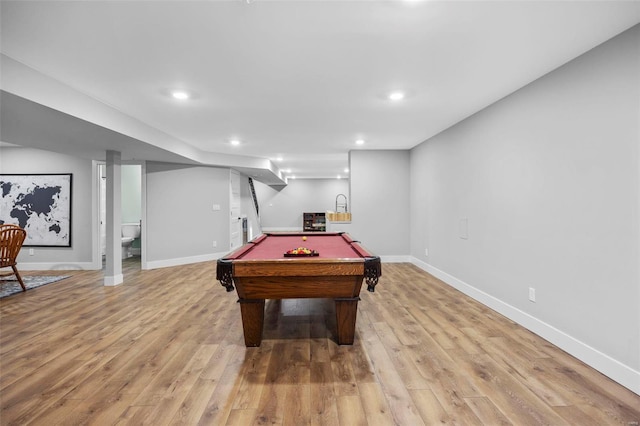 game room with recessed lighting, baseboards, billiards, and light wood finished floors