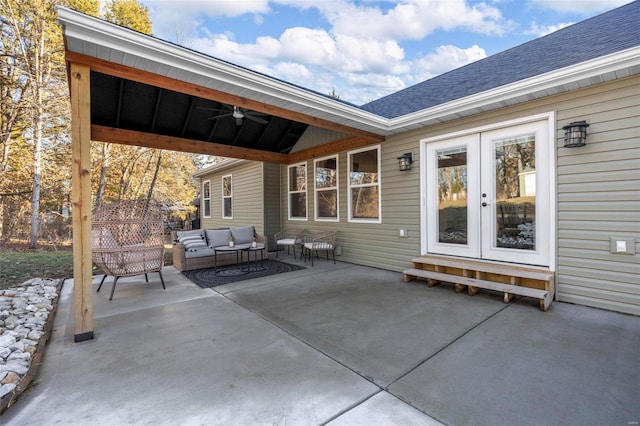 view of patio with outdoor lounge area and a ceiling fan