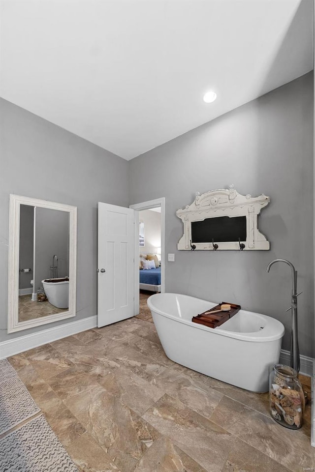 bathroom featuring a bathing tub