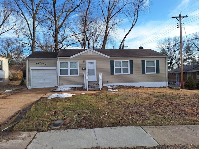 view of front facade featuring a garage