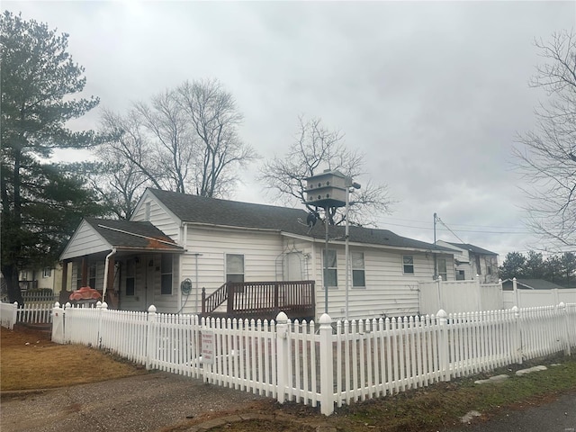 view of front of house