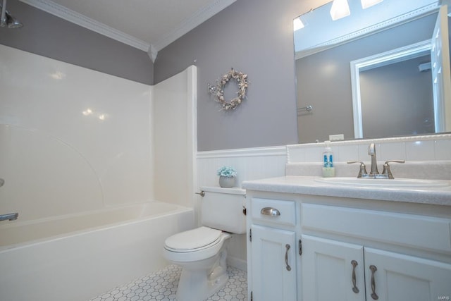 full bathroom featuring crown molding, shower / bathtub combination, vanity, and toilet