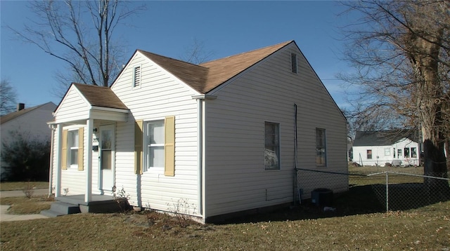 view of property exterior