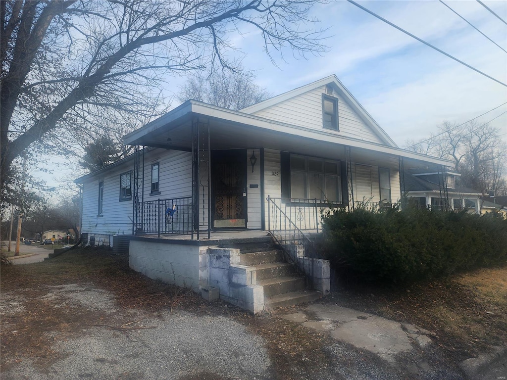 bungalow featuring a porch