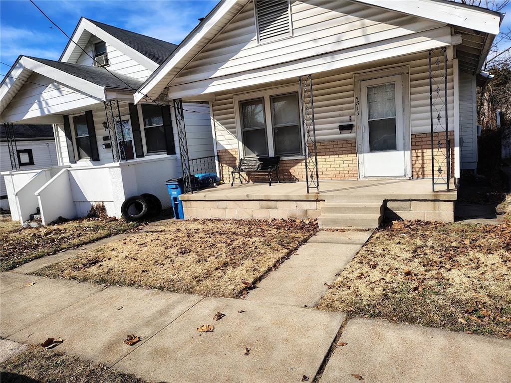 view of front of home with a porch