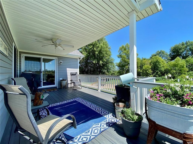 deck featuring ceiling fan