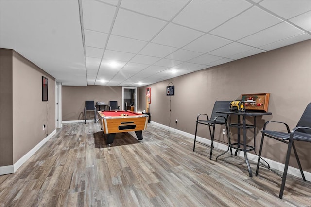 playroom featuring a drop ceiling, hardwood / wood-style flooring, and billiards