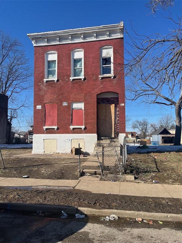 view of front of home