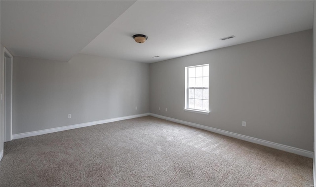 spare room with carpet flooring