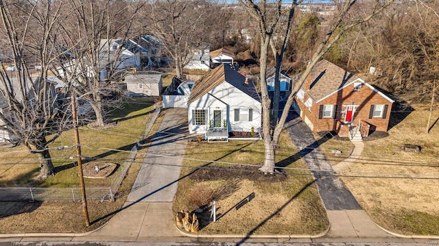 view of front of house with a front yard