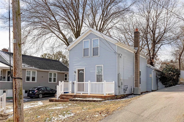 view of front of property