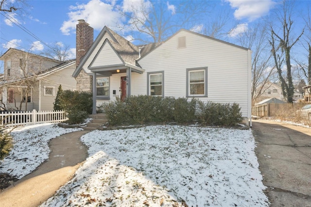 view of front of property