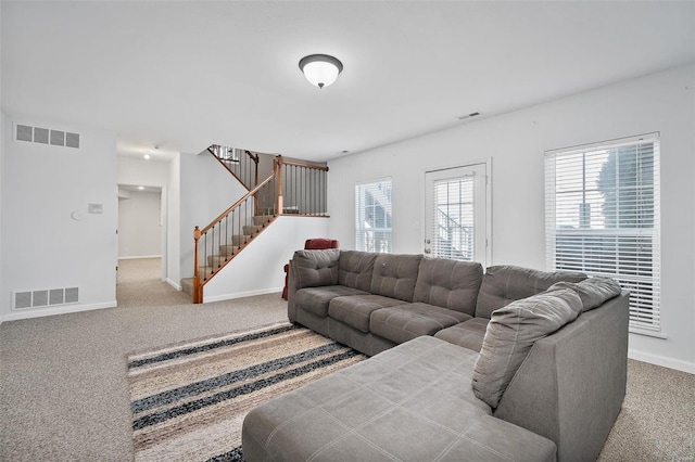 living room with carpet