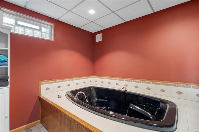 washroom featuring light tile patterned floors