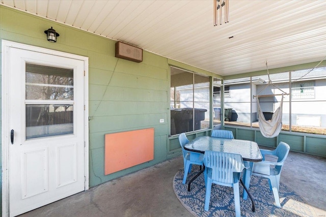 view of sunroom / solarium