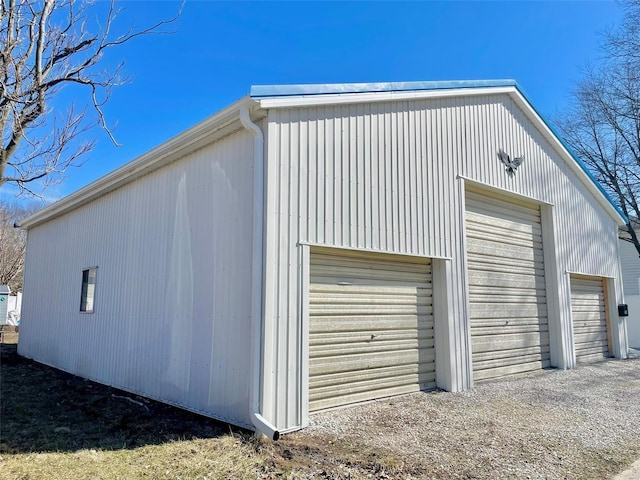 view of detached garage