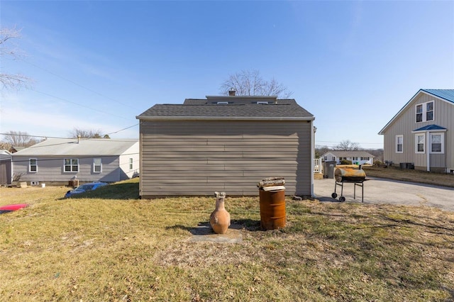 exterior space featuring a yard