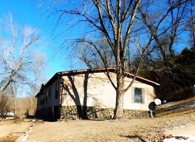 view of home's exterior