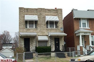 view of townhome / multi-family property