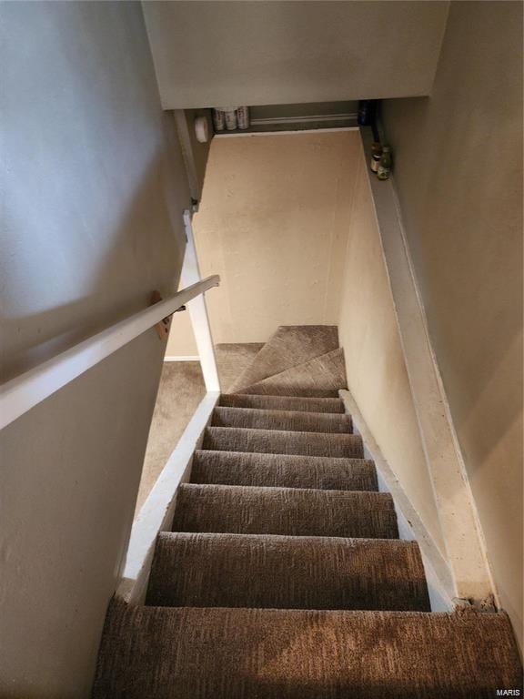 stairs with carpet