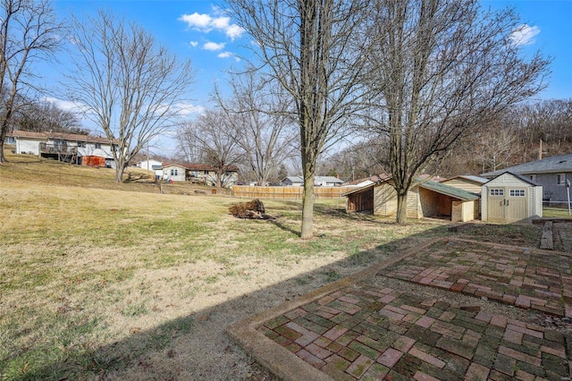 view of yard with a shed