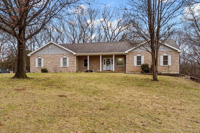 ranch-style house with a front yard