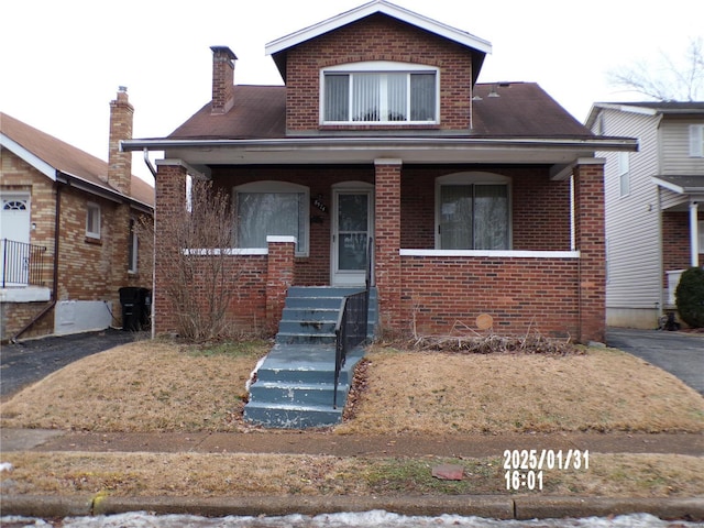 view of front of house featuring covered porch